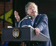 Petro anuncia reducción sostenida de cultivos de coca en Colombia