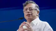 Petro critica a De la Espriella y responde a Meloni con alusiones históricas