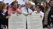 Promesas de Petro sobre mármol que sepultaron a la Alianza Verde