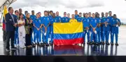 Selección Colombia viaja al Mundial 2026 con bandera entregada por Petro