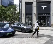 Tesla resuelve demandas por racismo en planta de California