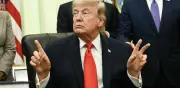 Trump afirma que acuerdo con Irán se firmará el domingo, pero Teherán no confirma