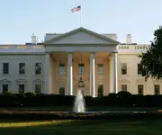 Trump renueva su gabinete en segundo mandato tras ola de salidas