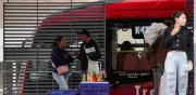 Vendedoras informales en Bogotá recibirán formación técnica con subsidio